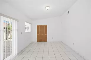 12641 NW 102nd Pl, Hialeah Gardens, FL 33018 - Photo 10