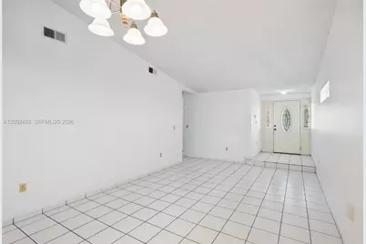 12641 NW 102nd Pl, Hialeah Gardens, FL 33018 - Photo 6