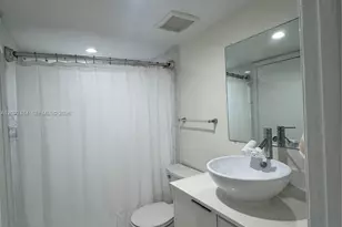 10521 SW 157th Pl, Miami, FL 33196 - Photo 14