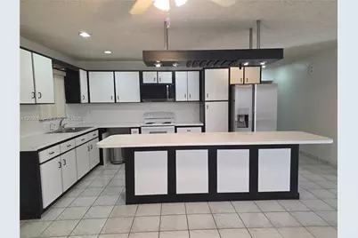 2232 SW 13th St, Miami, FL 33145 - Photo 4