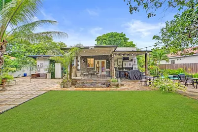 860 NE 127th St, North Miami, FL 33161 - Photo 4
