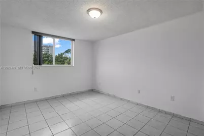1688 West Ave #408, Miami Beach, FL 33139 - Photo 12