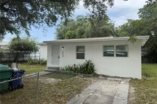 1864 NW 88th Terrace, Miami, FL 33147 - Photo 2