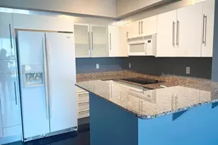 335 Biscayne Bl, Miami, FL 33131 - Photo 20