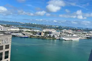 335 Biscayne Bl, Miami, FL 33131 - Photo 30