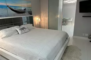 6039 Collins Ave, Miami Beach, FL 33140 - Photo 10