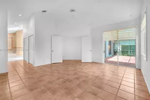 1545 W Lacosta Dr W, Pembroke Pines, FL 33027 - Photo 20