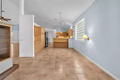 1545 W Lacosta Dr W, Pembroke Pines, FL 33027 - Photo 12