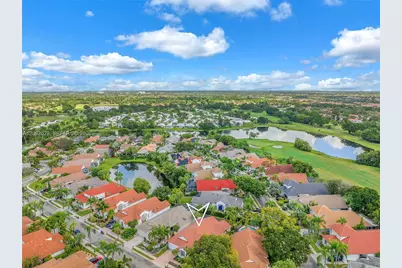 1545 W Lacosta Dr W, Pembroke Pines, FL 33027 - Photo 48