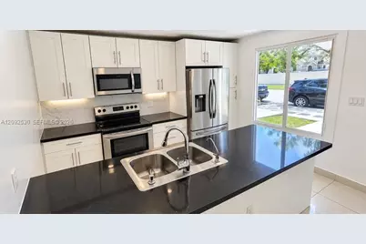 14004 SW 259th Way, Homestead, FL 33032 - Photo 4