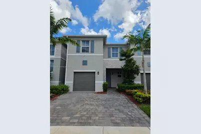 758 SE 16th Ct, Homestead, FL 33034 - Photo 1