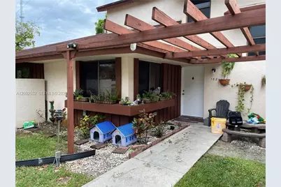 600 NW 210th St #102-28, Miami Gardens, FL 33169 - Photo 2
