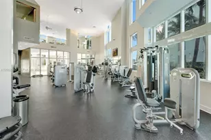 1900 N Bayshore Dr, Miami, FL 33132 - Photo 22
