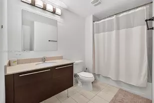 1900 N Bayshore Dr, Miami, FL 33132 - Photo 12