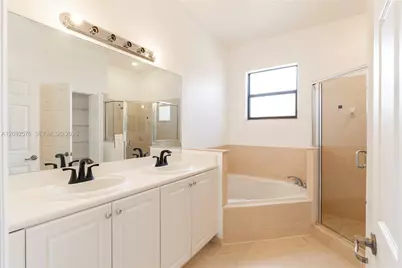24124 SW 113th Path, Homestead, FL 33032 - Photo 14