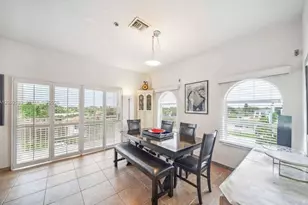 9008 Collins Ave, Surfside, FL 33154 - Photo 4