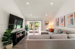 13271 SW 98th St, Miami, FL 33186 - Photo 10