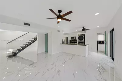 8745 NW 150th Ter, Miami Lakes, FL 33018 - Photo 8