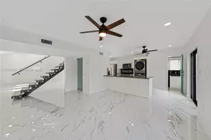 8745 NW 150th Terrace, Miami Lakes, FL 33018 - Photo 8