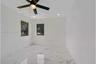 8745 NW 150th Ter, Miami Lakes, FL 33018 - Photo 30