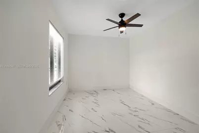 8745 NW 150th Ter, Miami Lakes, FL 33018 - Photo 22