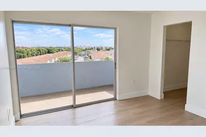 9372 Fontainebleau Blvd #L-402, Miami, FL 33172 - Photo 24