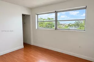 9375 Fontainebleau Blvd, Miami, FL 33172 - Photo 16