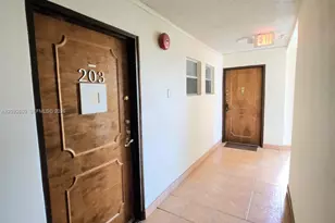 7830 Dickens Ave, Miami Beach, FL 33141 - Photo 10