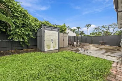 565 East Dr, Miami Springs, FL 33166 - Photo 26