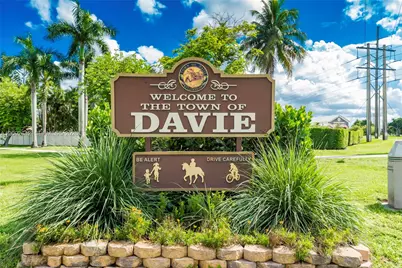 1201 Bristol Ave, Davie, FL 33325 - Photo 74
