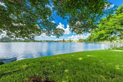 1201 Bristol Ave, Davie, FL 33325 - Photo 52