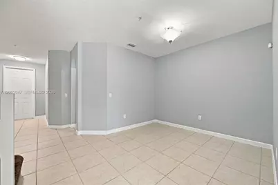 12436 NW Emerald Creek Mnr, Plantation, FL 33325 - Photo 8