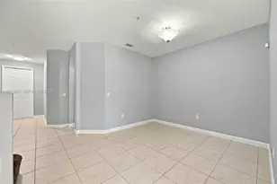 12436 NW Emerald Creek Manor, Plantation, FL 33325 - Photo 8