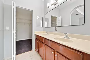 12436 NW Emerald Creek Manor, Plantation, FL 33325 - Photo 18