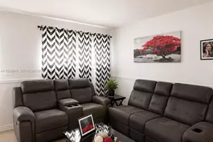 5611 W 25th Ct, Hialeah, FL 33016 - Photo 6