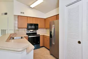 2445 SW 18th Terrace, Fort Lauderdale, FL 33315 - Photo 8