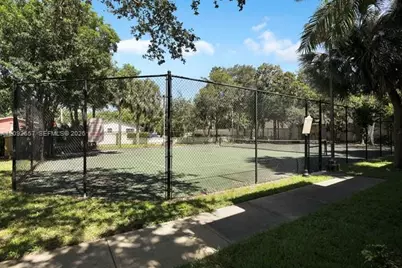 2445 SW 18th Ter #909, Fort Lauderdale, FL 33315 - Photo 20
