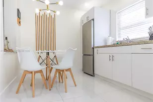 1762 NW 15th St, Miami, FL 33125 - Photo 6