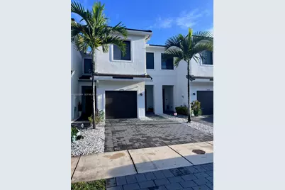10941 SW 232nd Ter, Homestead, FL 33032 - Photo 4
