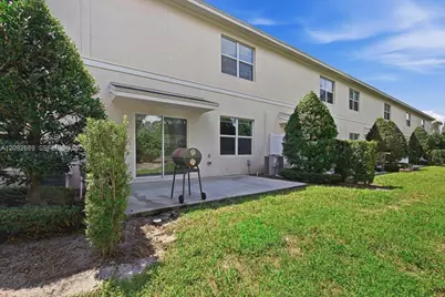 2221 NW Treviso Cir, Port Saint Lucie, FL 34986 - Photo 24