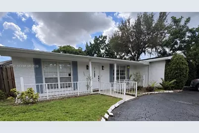 1711 N 47th Ave, Hollywood, FL 33021 - Photo 2