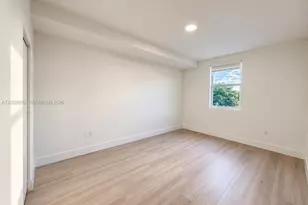 501 N Dixie Hwy, Hallandale Beach, FL 33009 - Photo 10