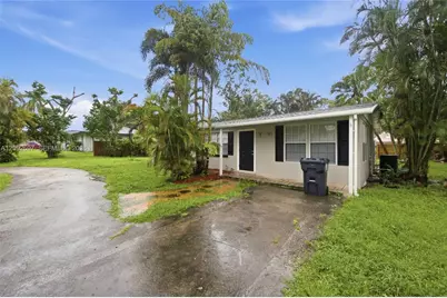 49 W Mango Rd, Lake Worth, FL 33467 - Photo 2