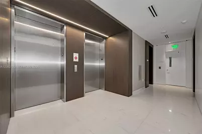 300 Biscayne Blvd Way #2809, Miami, FL 33131 - Photo 4