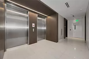 300 Biscayne Blvd Way, Miami, FL 33131 - Photo 4