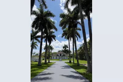 901 SW 121 Ave, Davie, FL 33325 - Photo 14
