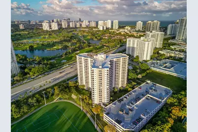 3300 NE 191st St #1816, Aventura, FL 33180 - Photo 38