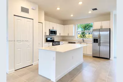 243 SE 11th Ct #243, Florida City, FL 33034 - Photo 4