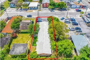669 NW 28th St, Miami, FL 33127 - Photo 4