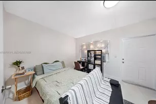 669 NW 28th St, Miami, FL 33127 - Photo 8